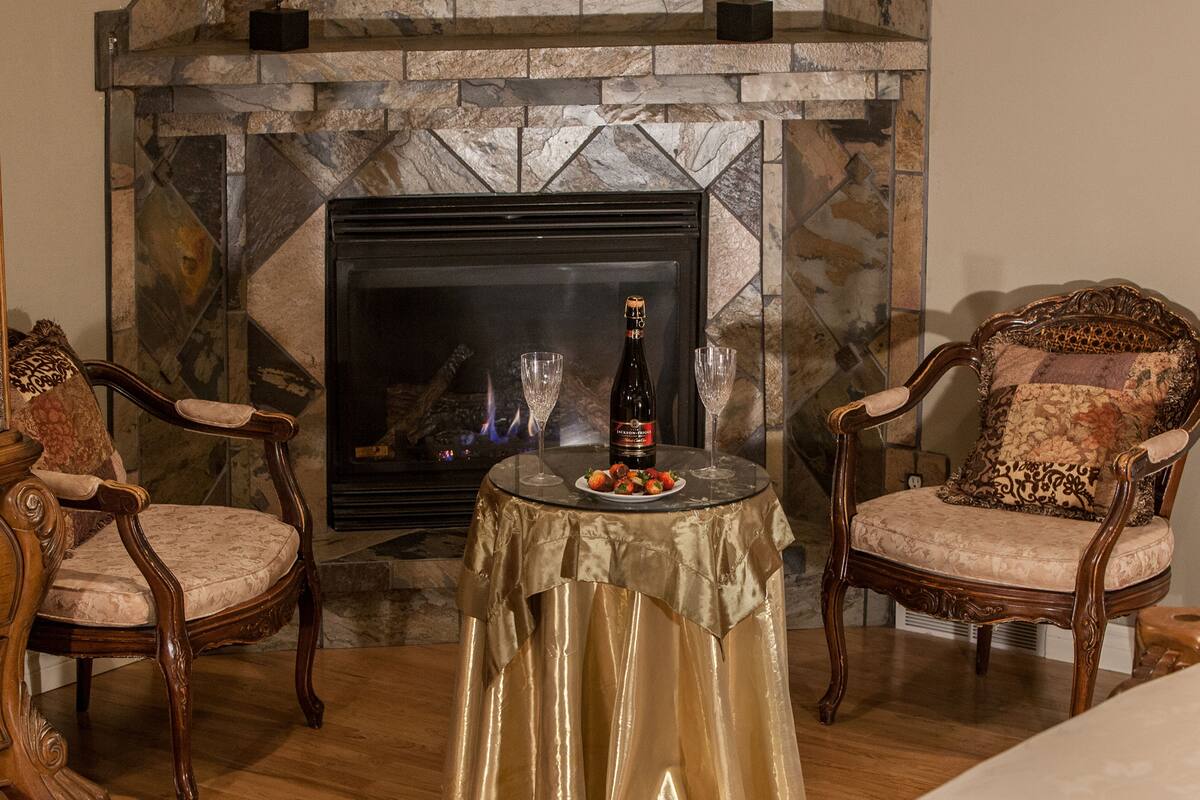 Suite Lune de Miel, 1 grand lit | Coin séjour