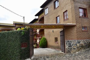 Property entrance - Posada Rincon Magico (Tepoztlán)