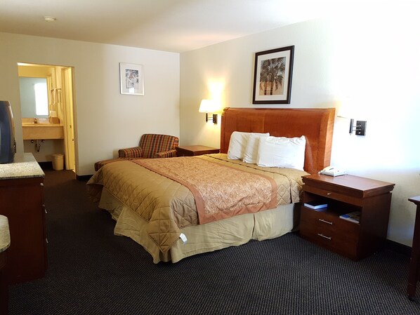 Room, 1 King Bed Non-Smoking