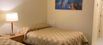 Traveller's Choice Motel