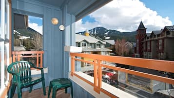 Luxury Suite, 2 Bedrooms (EL429) | Balcony