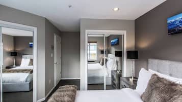 Luxury Apartment, 2 Bedrooms (EL429) | 1 bedroom, premium bedding, individually decorated