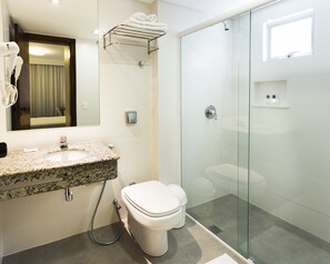 Bathroom - Tropikalya Prime Hotel (Balneário Camboriú)