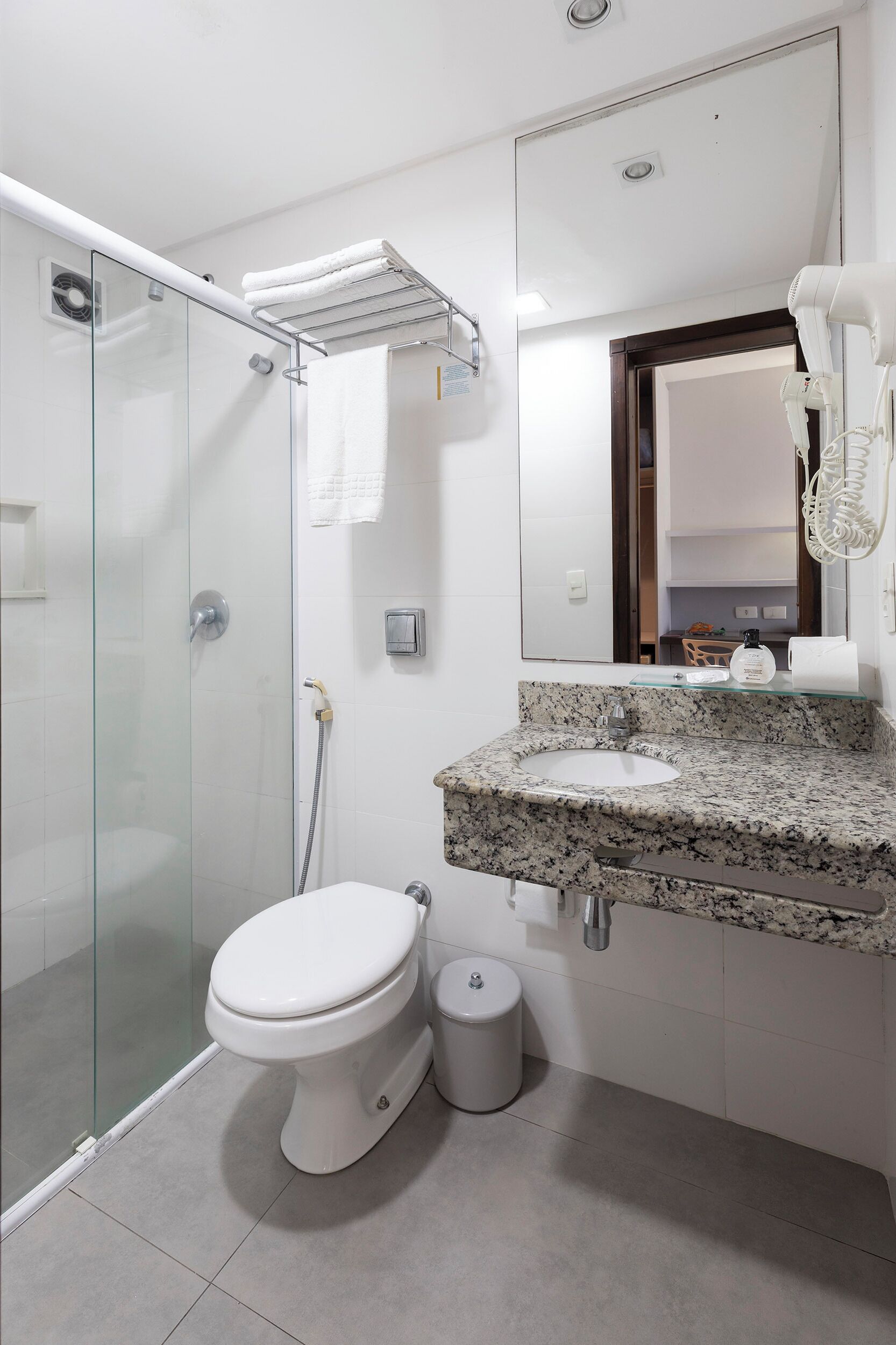 shower, free toiletries, hair dryer, towels