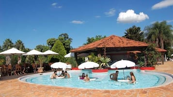 Indoor pool, 5 outdoor pools