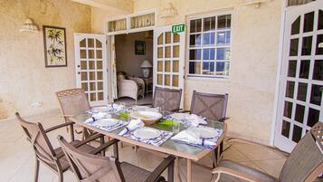 Outdoor dining