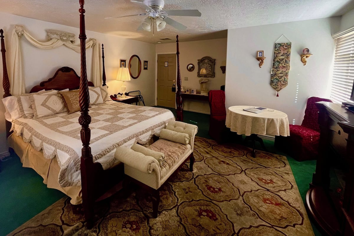 Individually decorated, individually furnished, free WiFi, bed sheets