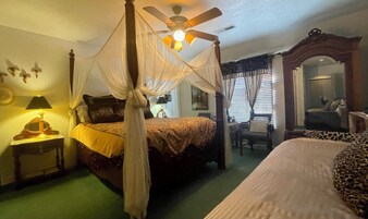 Wifi gratis, decoración personalizada y muebles diferentes 