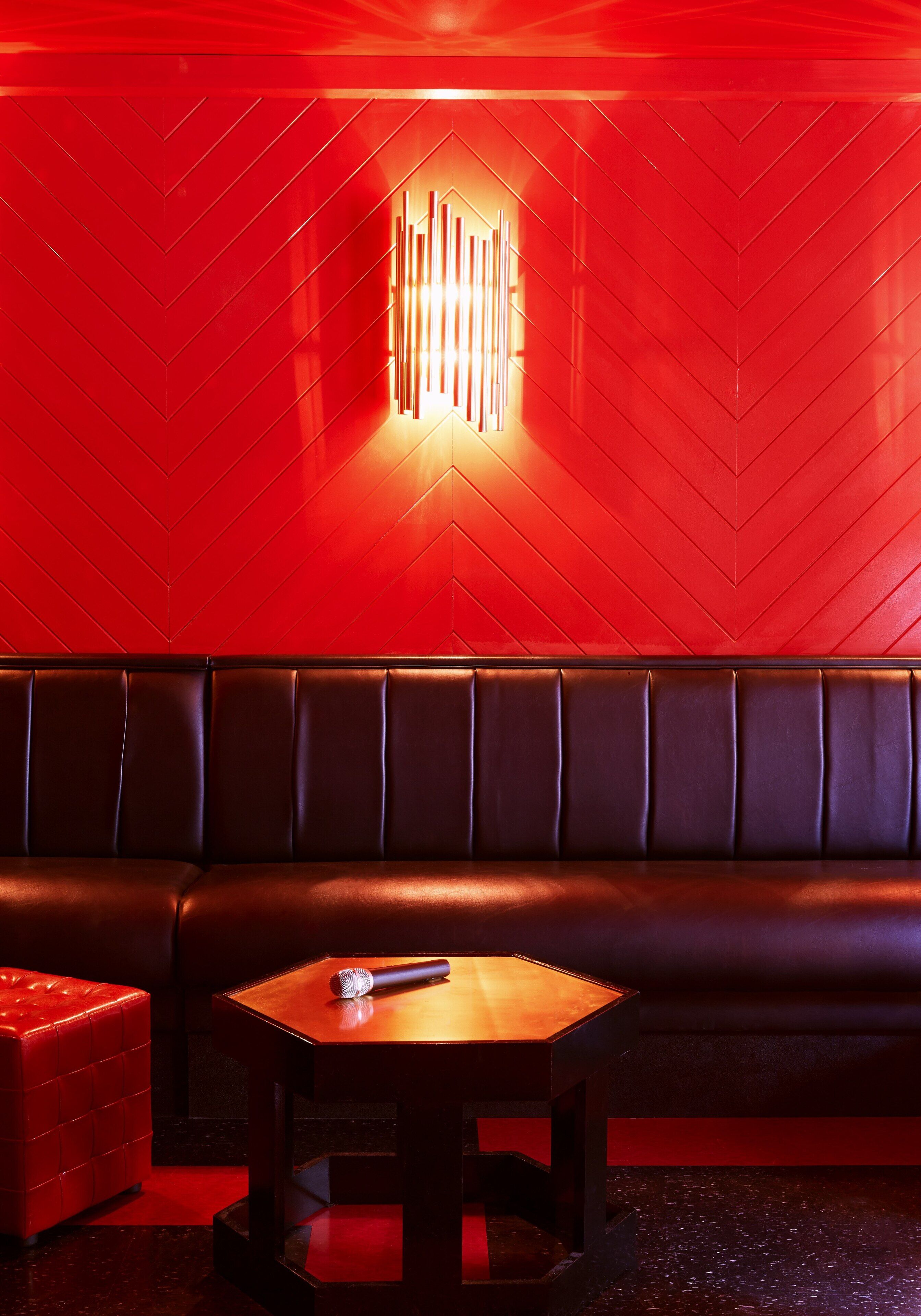 2 bars/lounges, karaoke bar, cocktail bar