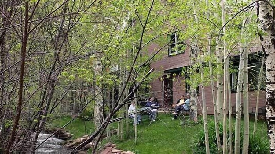 Dodgeton Creek Inn