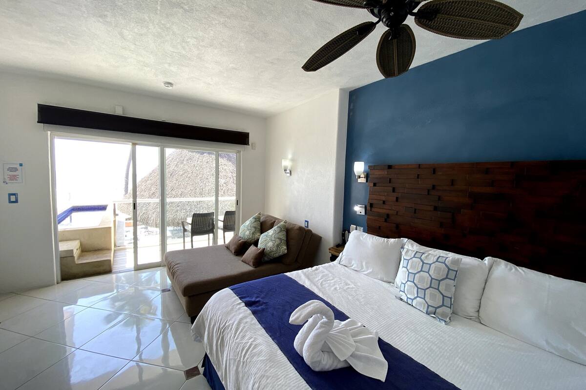 elite room, private pool, ocean view | in-room safe, individually decorated, individually furnished