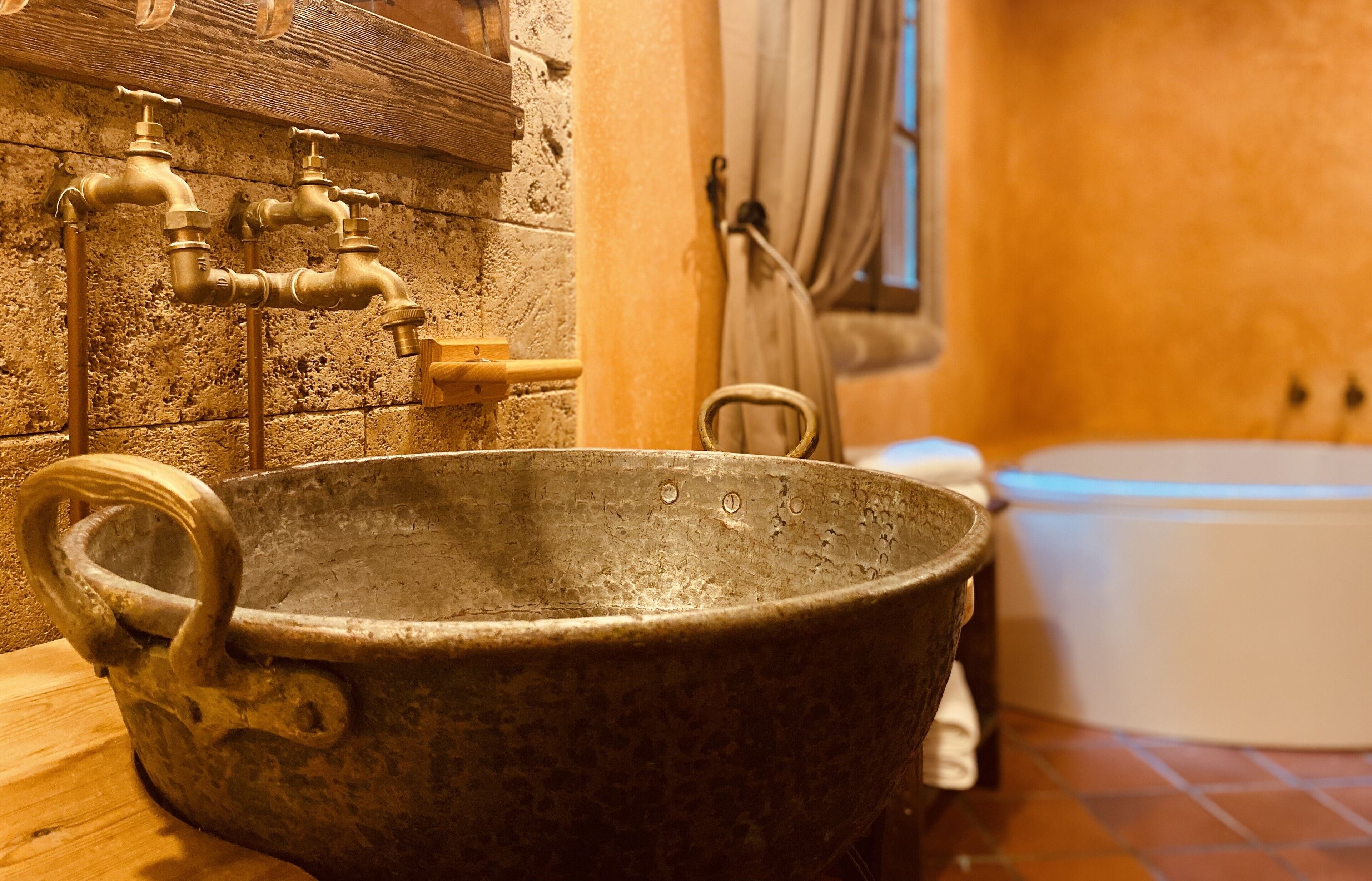 superior suite | bathroom | free toiletries, hair dryer, slippers, towels