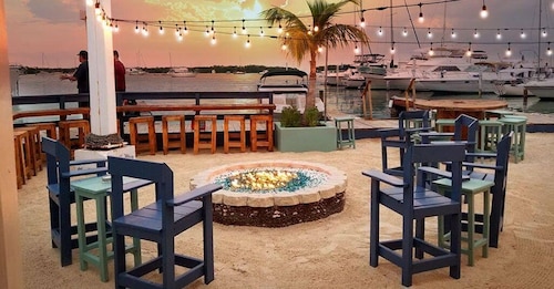 Mangrove Marina and Resort Aqualodge Houseboats