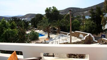 Chambre Quadruple, vue mer | Balcon