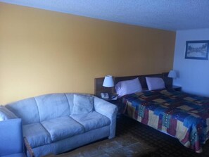 Desk, free WiFi - XIT Ranch Motel (Dalhart)