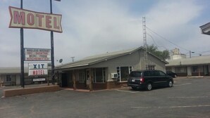 Exterior - XIT Ranch Motel (Dalhart)
