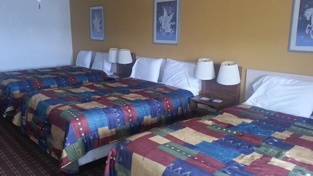 Desk, free WiFi - XIT Ranch Motel (Dalhart)
