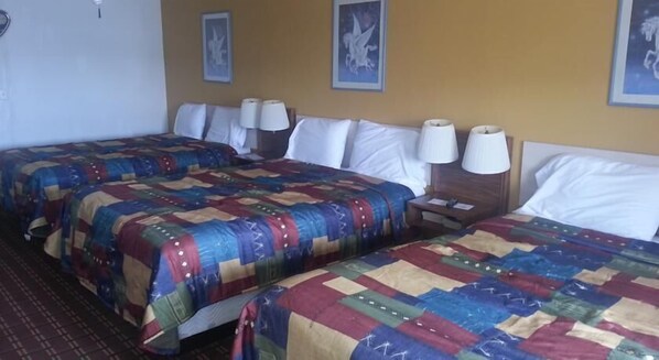 Desk, free WiFi - XIT Ranch Motel (Dalhart)