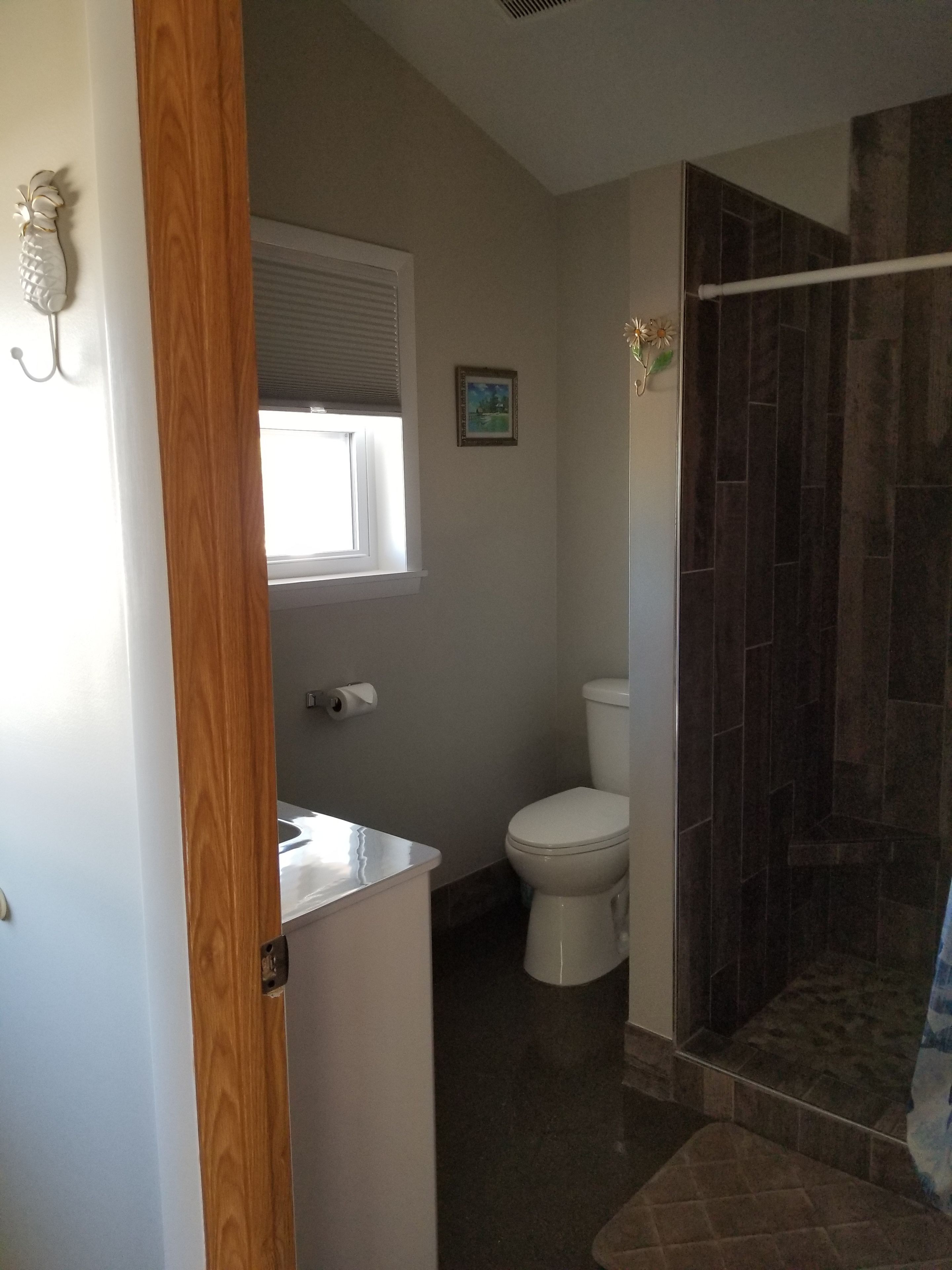 family cottage, 1 bedroom, accessible | bathroom | free toiletries, hair dryer