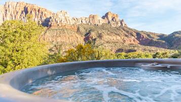 Bañera de hidromasaje exterior