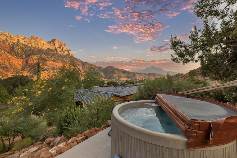 Red Rock Inn by null