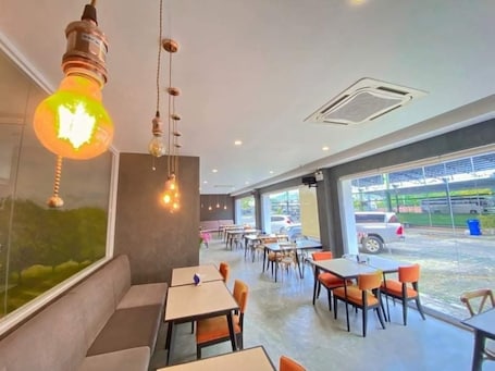 Restaurant. The Original Orange Rooms