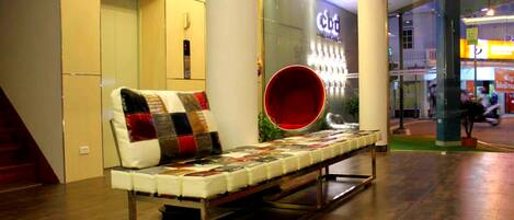 Sala de estar en el lobby