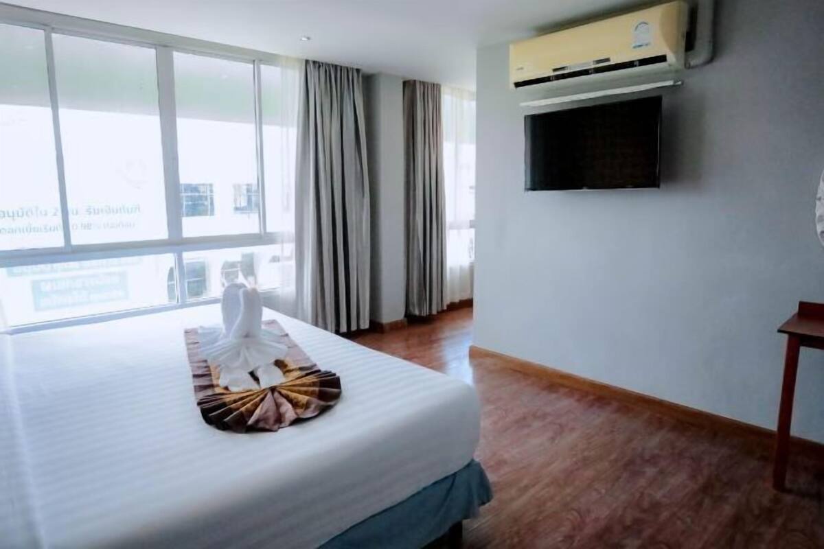 Työpöytä, lisävuoteet, ilmainen Wi-Fi