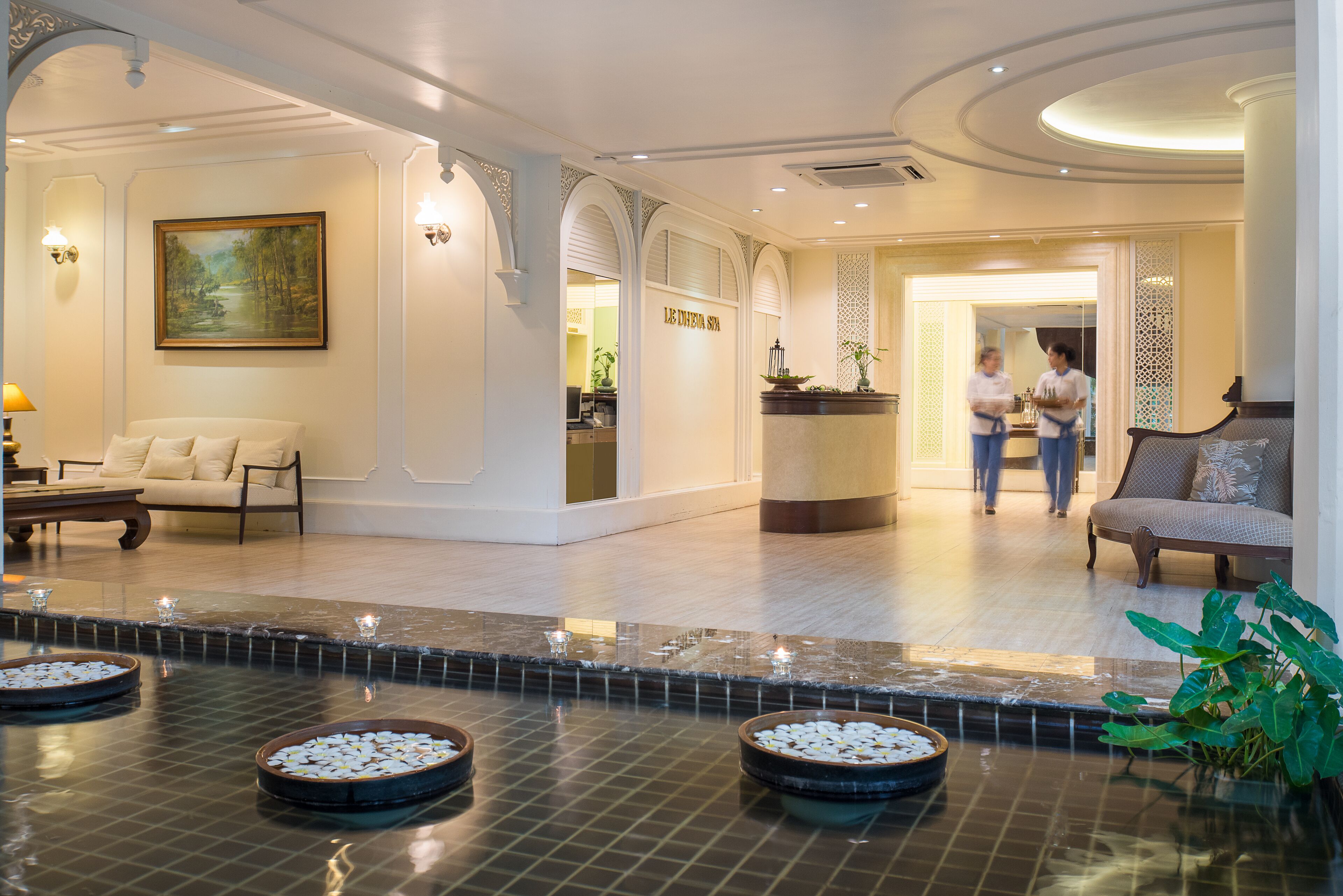 body treatments, aromatherapy, deep-tissue massages, swedish massages