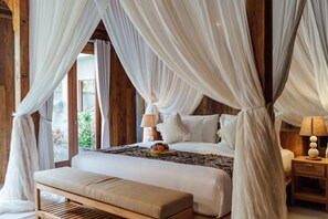 Two Bedroom Private Pool Villa | Premium bedding, in-room safe, desk, iron/ironing board - Puri Payogan Villa Ubud (Ubud)