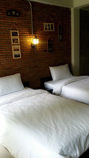 Kamar (Hip Style Room) | Meja kerja, tempat tidur lipat/tambahan, Wi-Fi gratis, dan seprai linen
