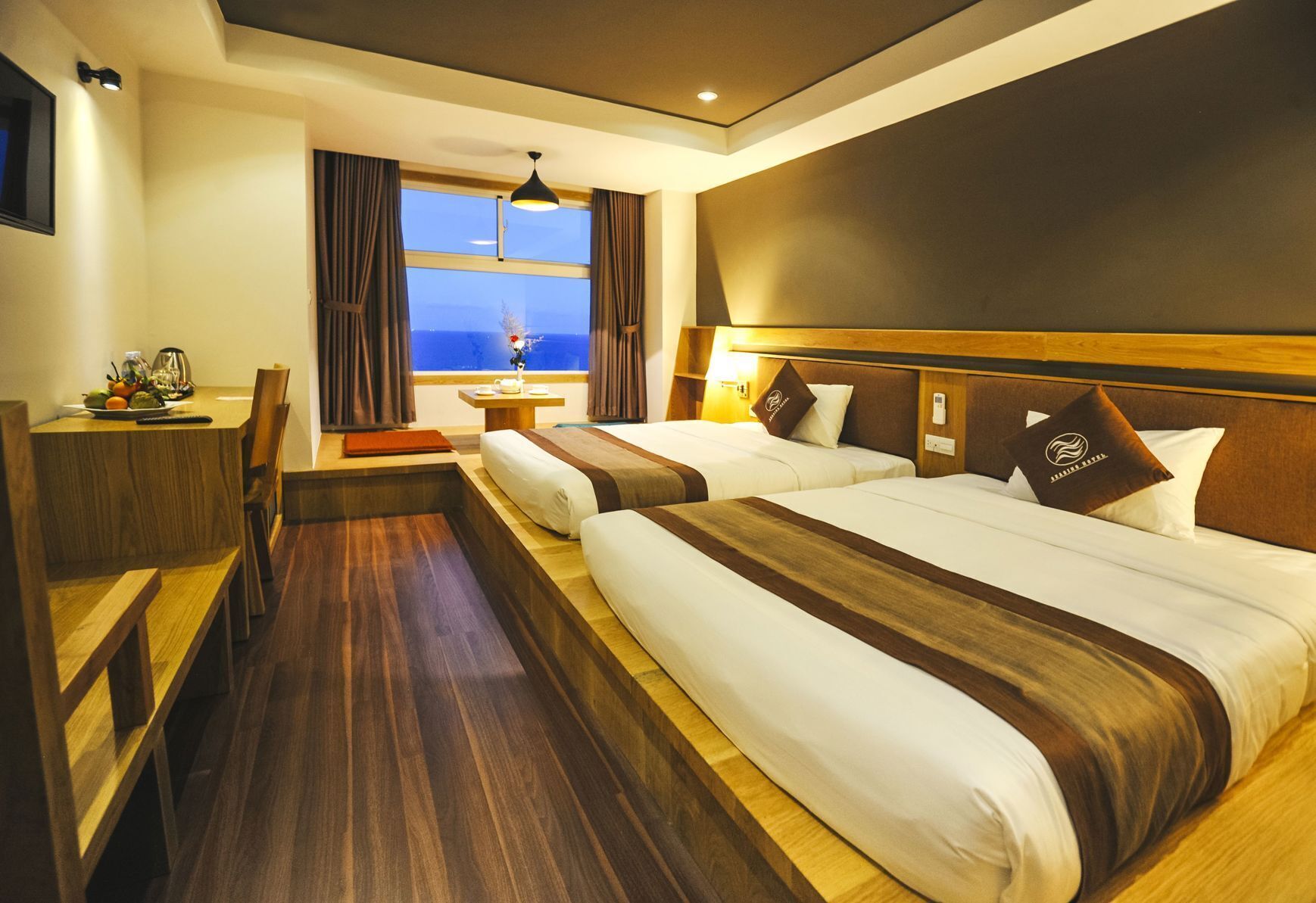 Minibar, in-room safe, free WiFi, bed sheets