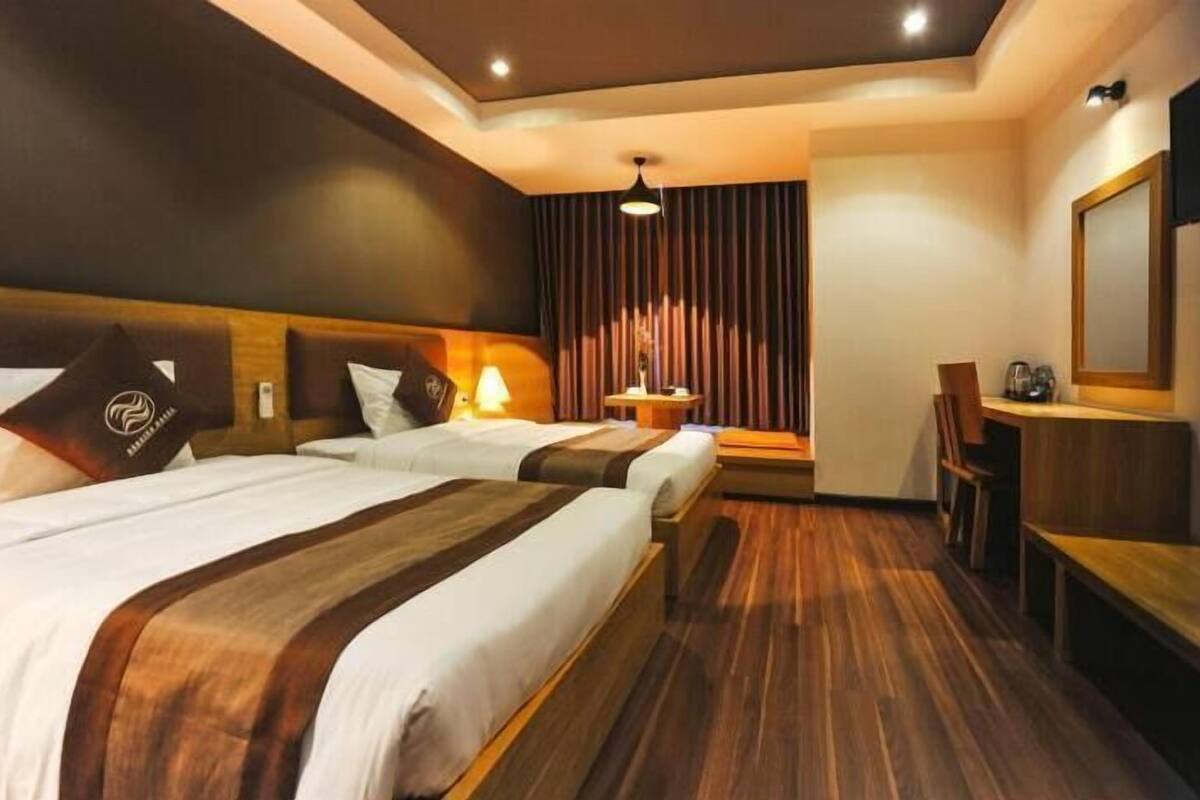 Minibar, in-room safe, free WiFi, bed sheets