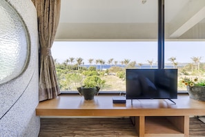 Doppelzimmer, 1 King-Bett, Meerblick | Schreibtisch, Verdunkelungsvorhänge, schallisolierte Zimmer