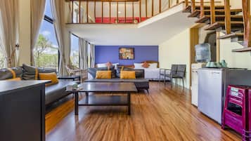 Garden View Villa | 1 bedroom, desk, blackout drapes, soundproofing