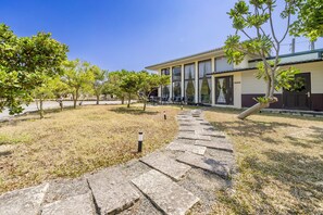 Garden View Villa | View from room - Southern Sun Homestay North (Hengchun)