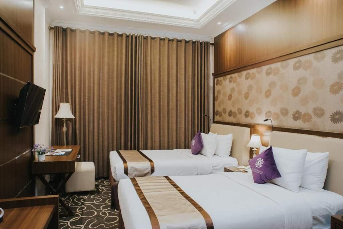 Premium bedding, free WiFi