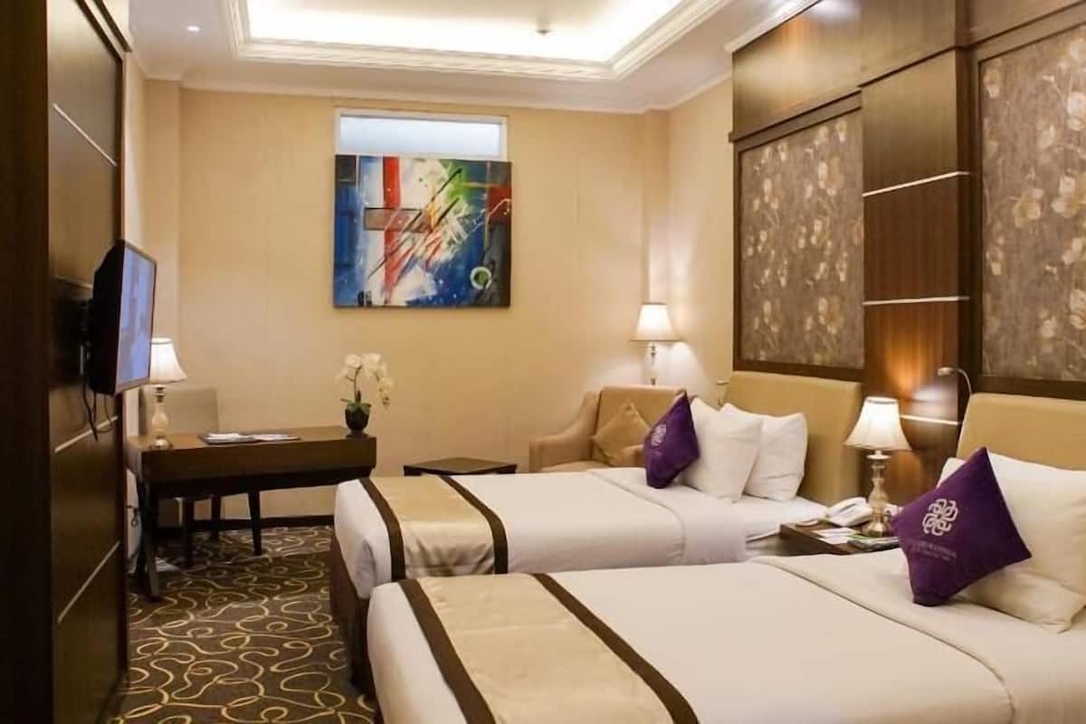 Premium bedding, free WiFi