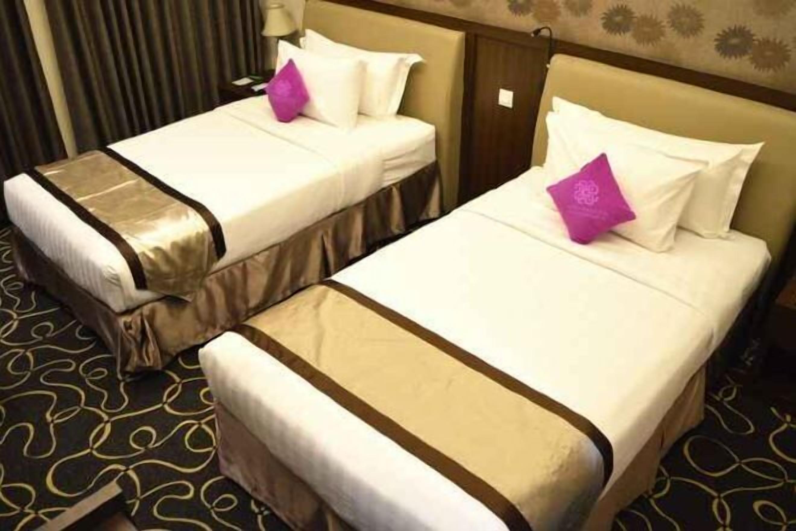 Premium bedding, free WiFi