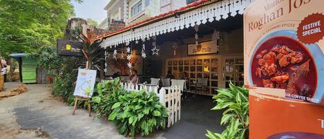 Fachada de la propiedad