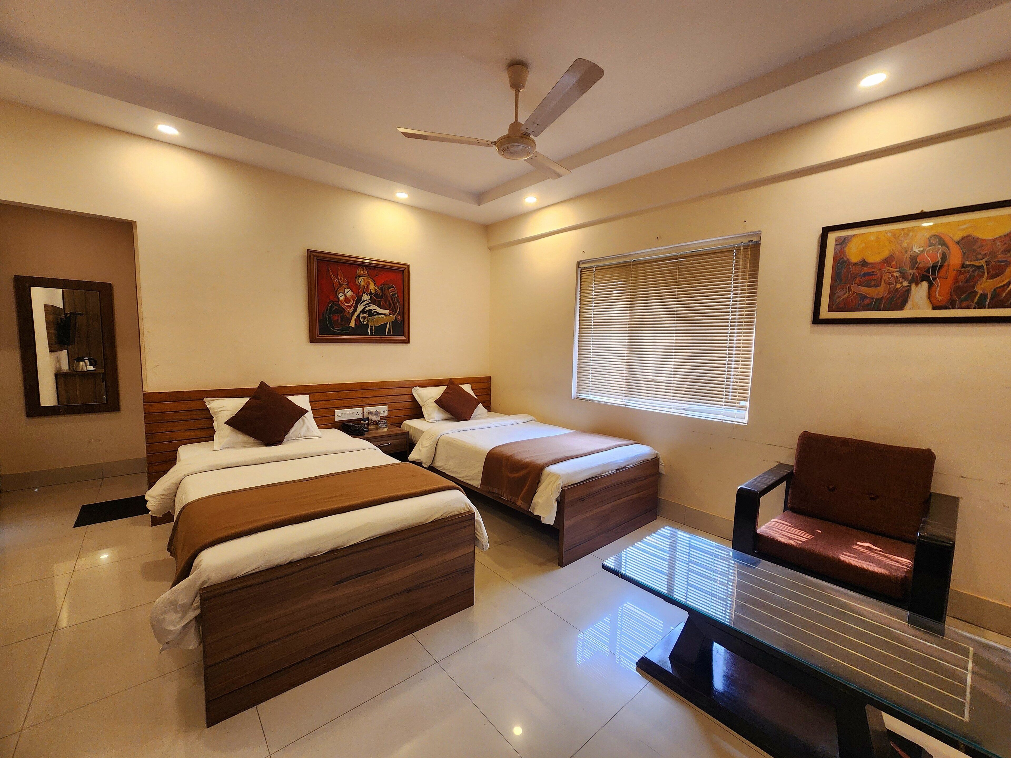 Habitació Deluxe | Roba de llit d'alta qualitat, matalassos Tempur-Pedic i minibar 