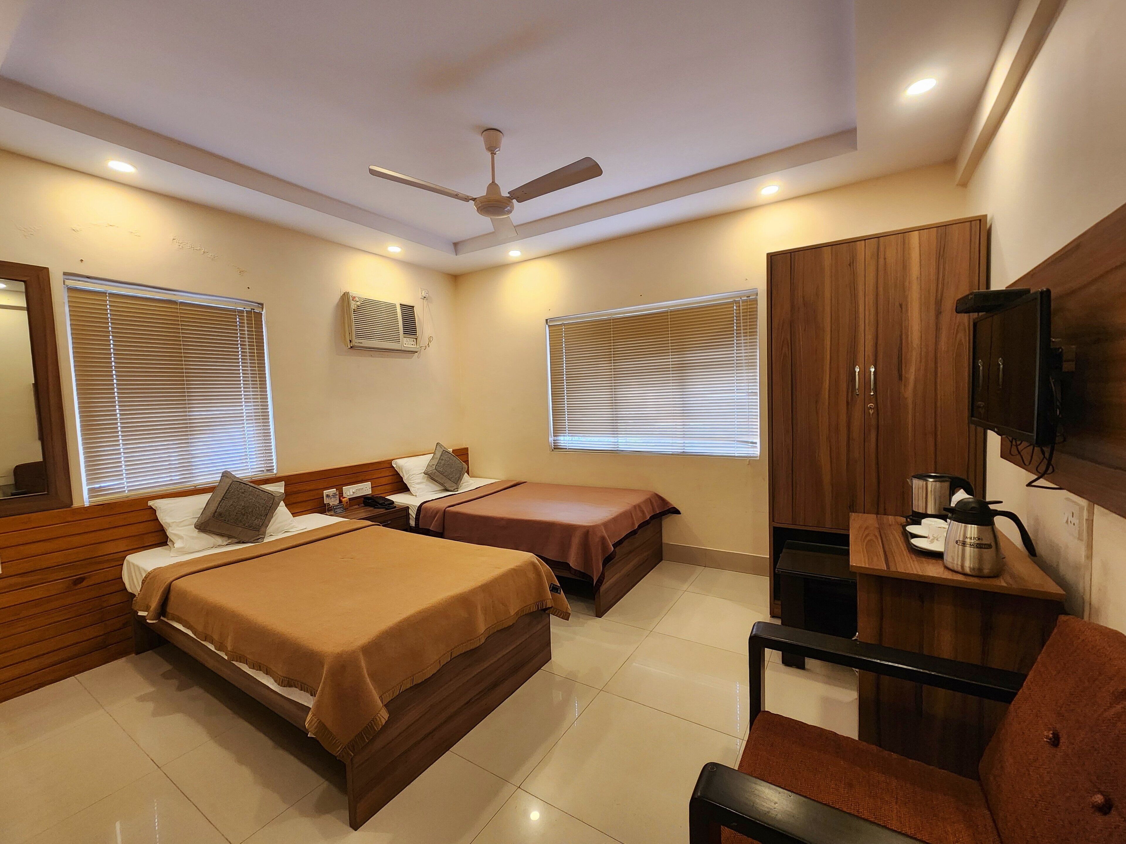 Habitació (Super Deluxe Room) | Roba de llit d'alta qualitat, matalassos Tempur-Pedic i minibar 