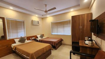 Super Deluxe Room | Premium bedding, Tempur-Pedic beds, minibar, in-room safe