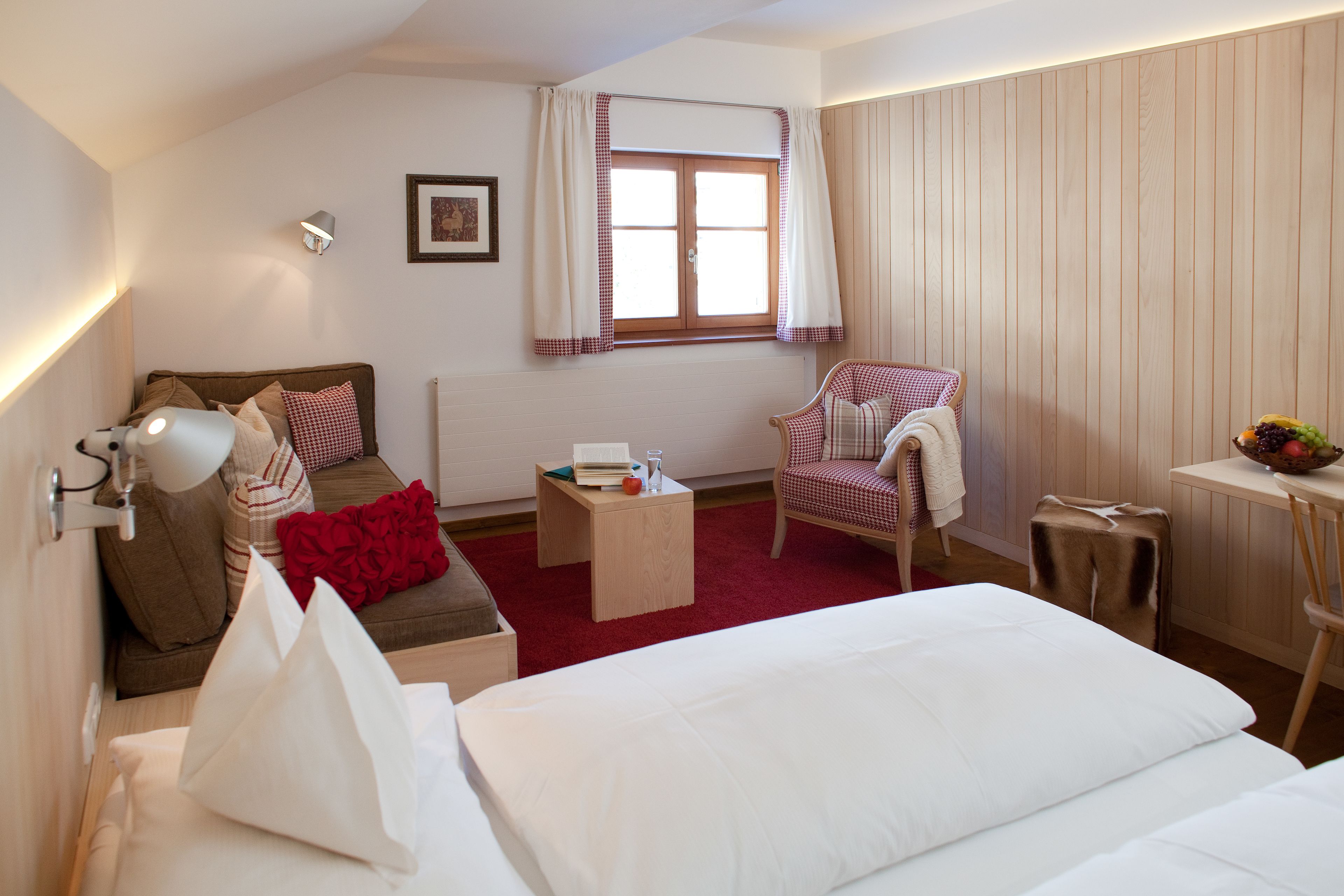 In-room safe, desk, rollaway beds, free WiFi