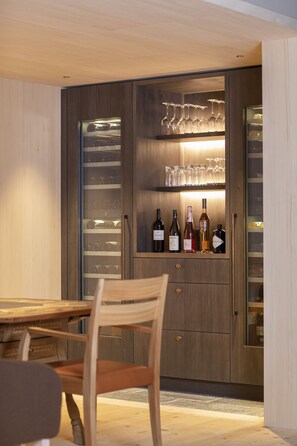 Bar (on property) - Alpina Lech Geborgen in den Bergen (Lech am Arlberg)