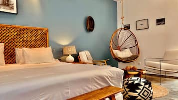 Deluxe Double or Twin Room, Sea View | Premium bedding, minibar, in-room safe, desk