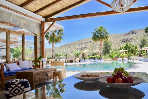 Lobby sitting area - Caesars Gardens Hotel & Spa - Adults Only (Rhodes)