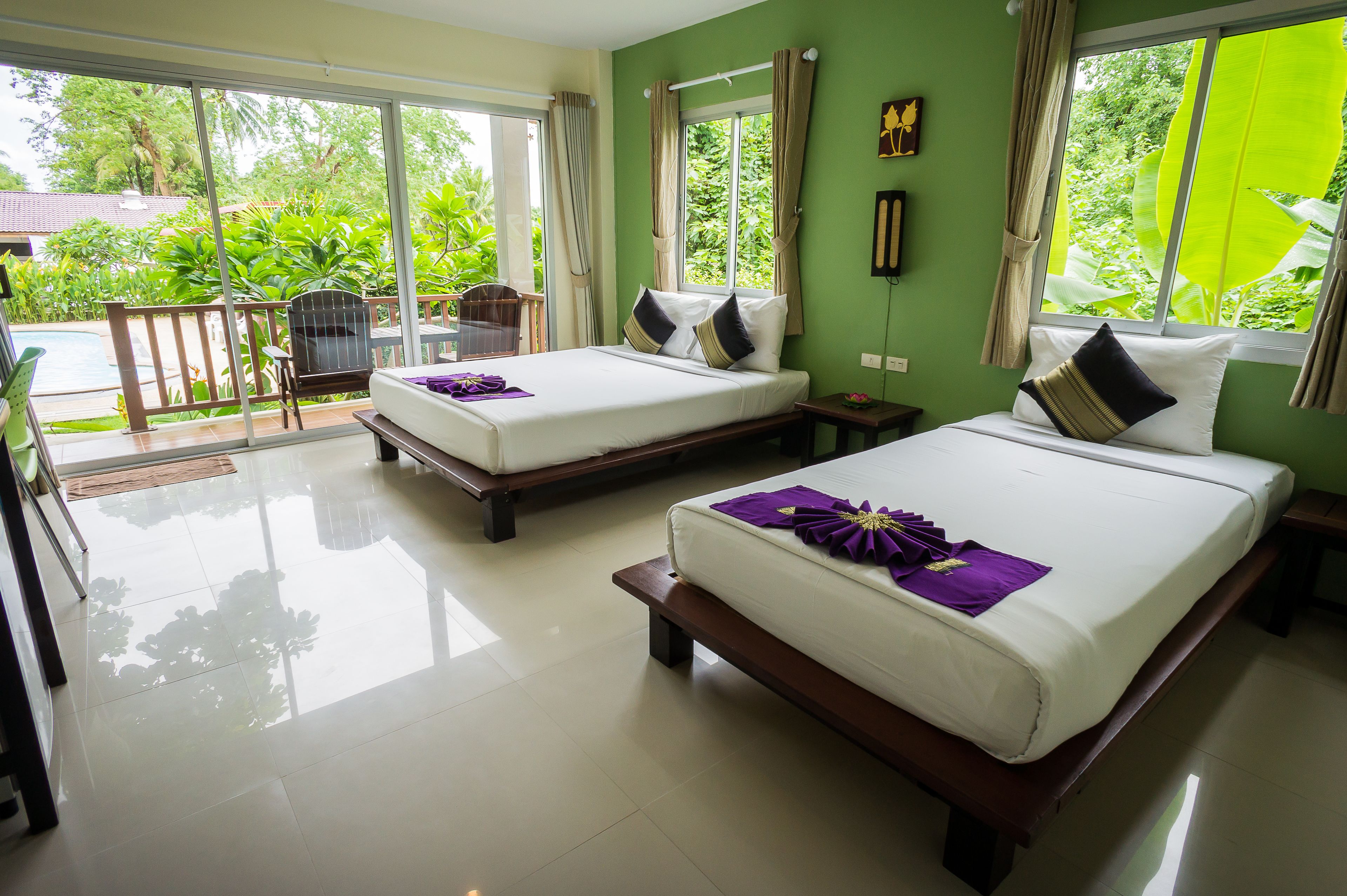 triple room | 1 bedroom, minibar, in-room safe, desk