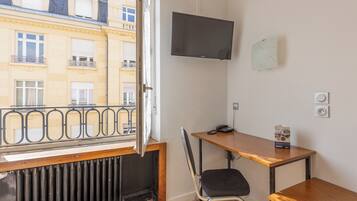 Télévision à écran plat de 32 pouces avec chaînes numériques, télévision