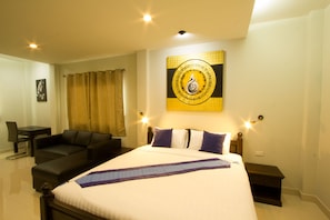 Phòng Suite (Rise Suite Room) | Minibar, bàn, phòng cách âm, bàn ủi/dụng cụ ủi quần áo 